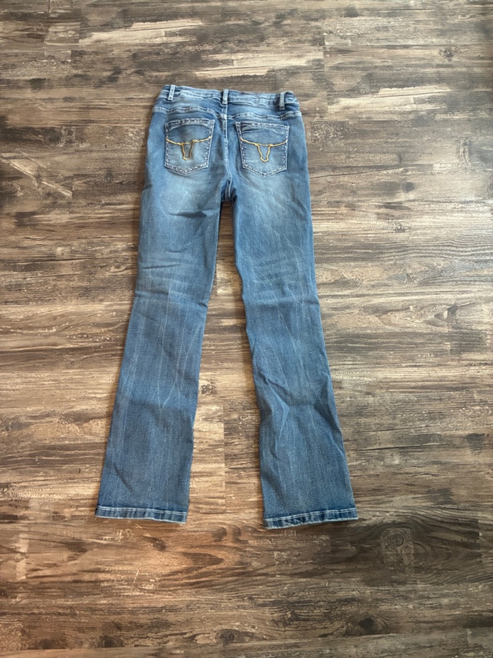 Women's Blue Denim Jeans with Back Pocket Embroidery